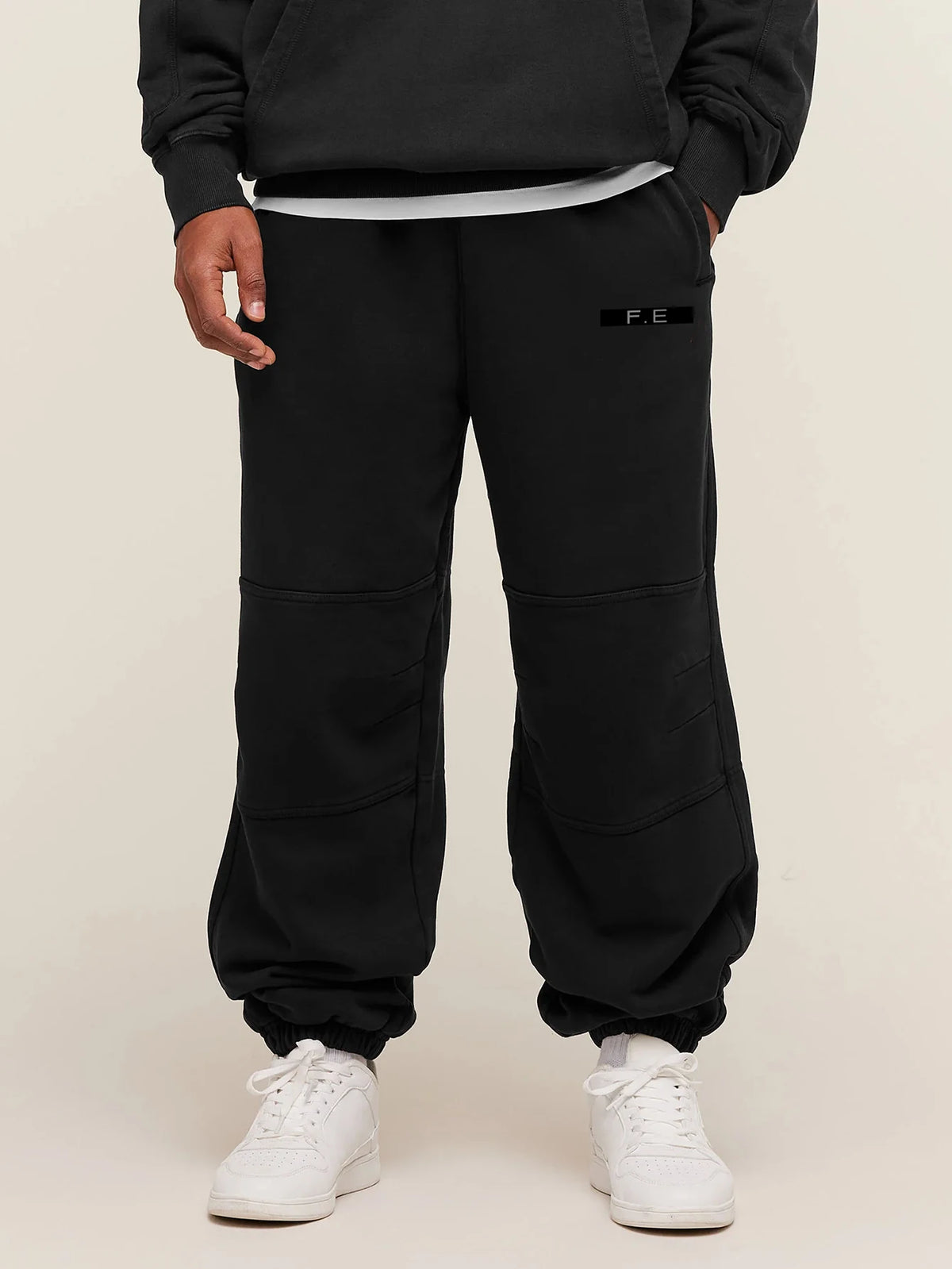 Men's V2 Cuffed Essential Straight Leg Joggers - Black